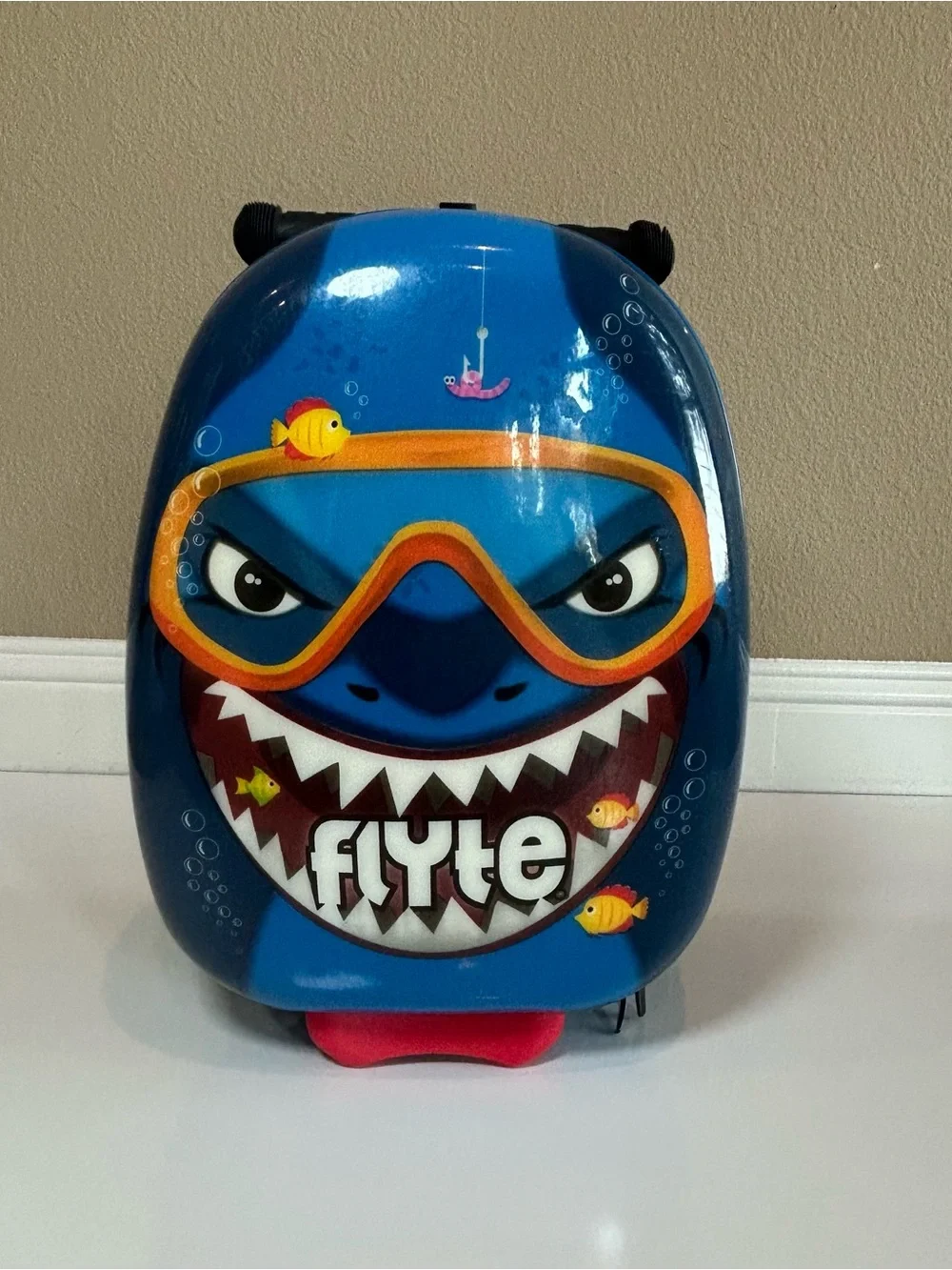 Flyte Kids 2-in-1 Scooter Carry On Suitcase - 